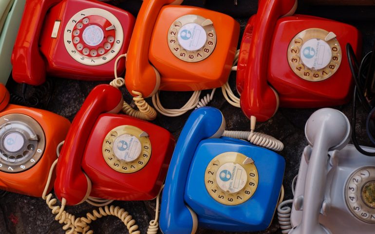 phone-list-brokers-phones
